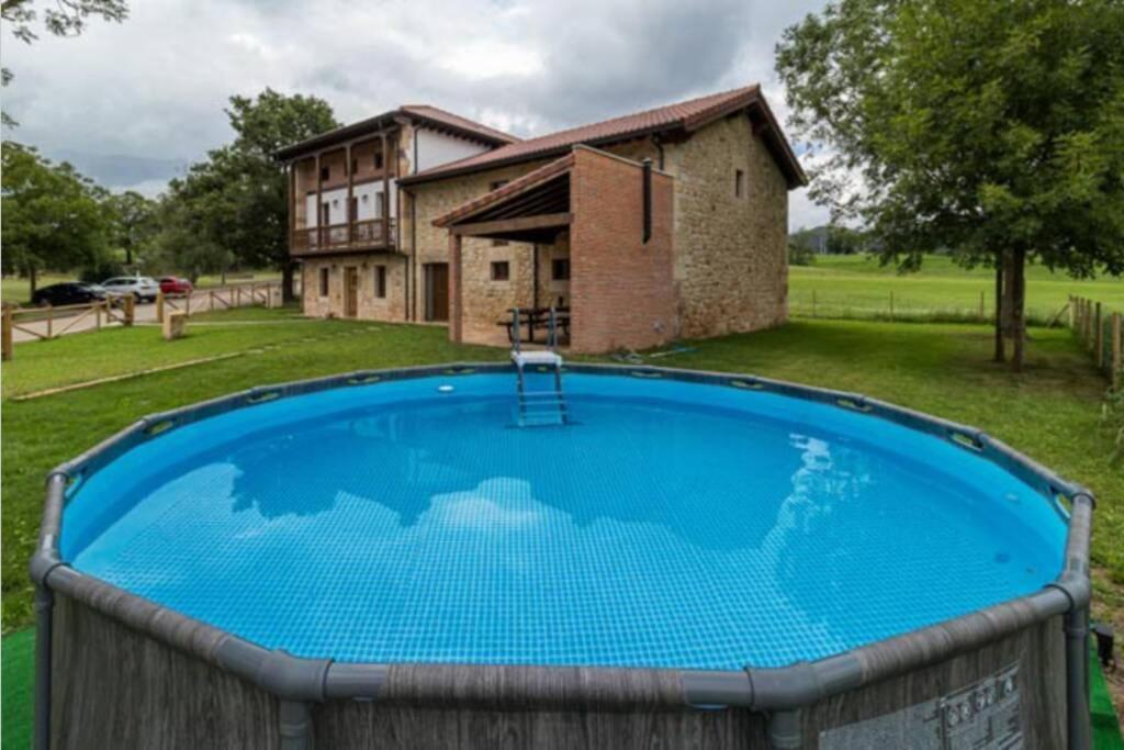 Cantabria Collection - Espectacular Cabarceno *
